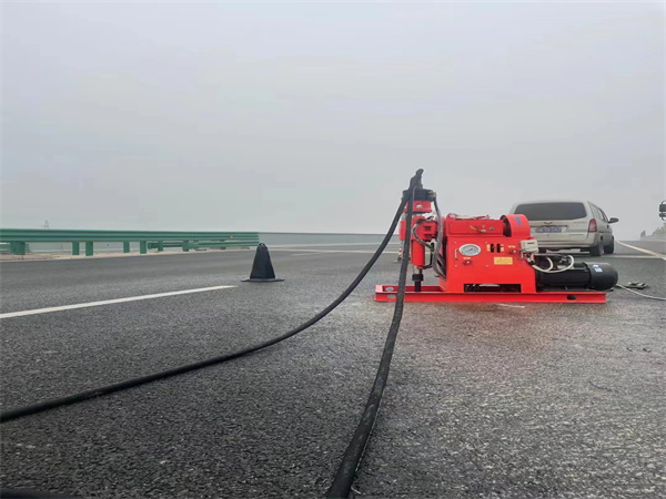 龙湾马路路基路面开裂下沉注浆加固灌浆